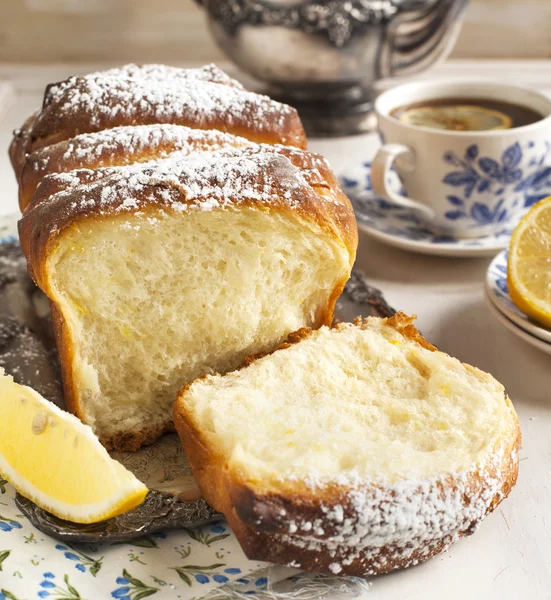 Lemon sweet bread — Stock Photo, Image