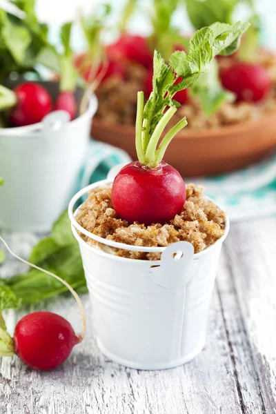 Appetizer with radish and cream cheese. Selective focus — Stock Photo, Image