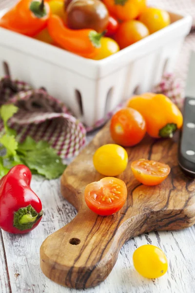 Mini sweet peppers and mini tomatoes — Stock Photo, Image