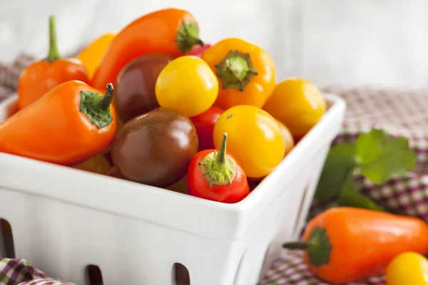 Mini sweet peppers and mini tomatoes — Stock Photo, Image