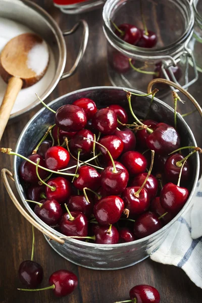 Ingredients for sweet cherry jam — Stock Photo, Image