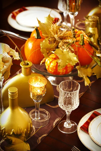 感恩节餐桌设置装饰 — 图库照片