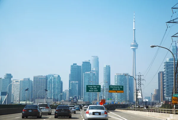 TORONTO,CANADA - SEPTEMBER 6, 2015: Toronto. Gardiner highway. — Stock Photo, Image