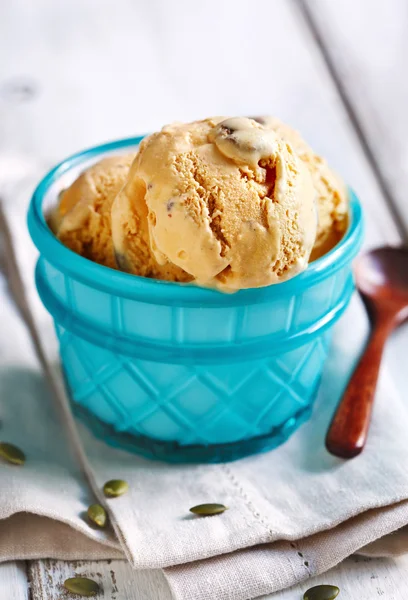 Pumpkin pie ice cream — Stock Photo, Image