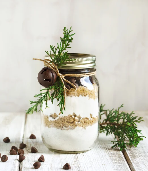 Chocolate chip cookie mix för julklapp — Stockfoto