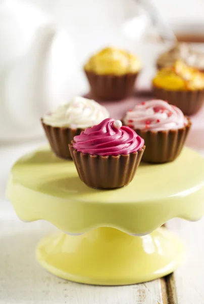 Delicious chocolate candies. Chocolate cupcake. — Stock Photo, Image