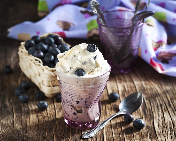 Helado de arándanos — Foto de Stock