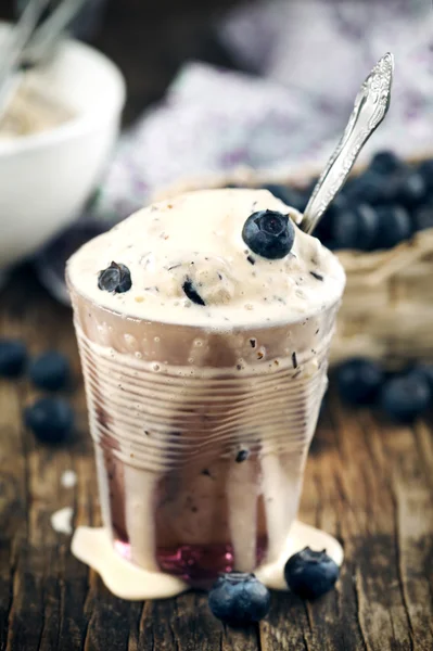 Blueberry ice cream — Stock Photo, Image