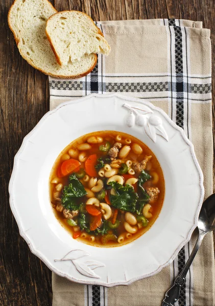 Sosis ve lahana çorbası — Stok fotoğraf