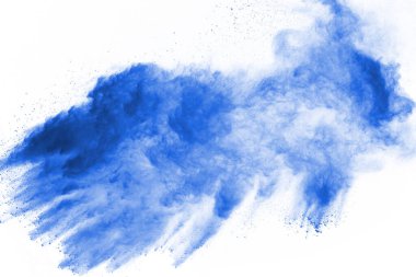 Beyaz arka planda mavi barut patlaması. Renkli bulut. Renkli toz patlar. Boya Holi.