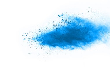 Beyaz arka planda mavi renkli toz patlaması. Renkli bulut. Renkli toz patlar. Boya Holi.