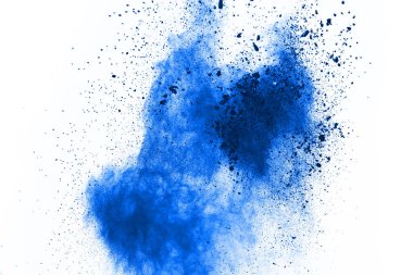 Beyaz arka planda mavi renkli toz patlaması. Renkli bulut. Renkli toz patlar. Boya Holi.