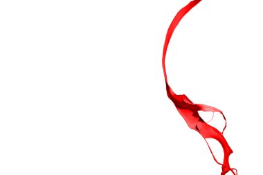 Beyaz arkaplanda kırmızı boya sıçraması.