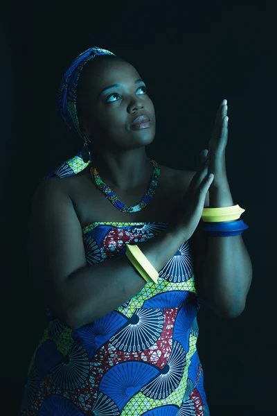 Joven sudafricana xhosa mujer — Foto de Stock