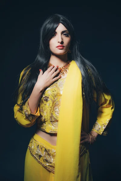 Vintage Bollywood mode vrouw — Stockfoto