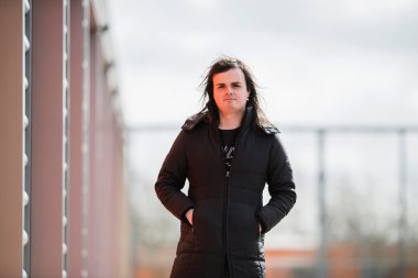  adamın yanına garajlar