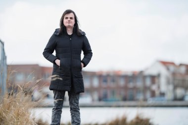 Yalnız androjenik adam