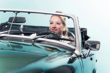 Gülümseyen Retro 1960'larda kadın