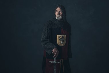 Şövalye zırh yelek sakallı  