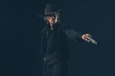 Vintage kovboy silahla ateş