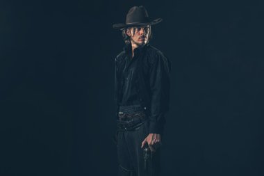 Uyarı kovboy silahla durmuyor