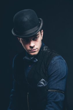 Mavi gömlek, Jile, kot pantolon ve papyon Vintage moda adam. W