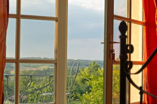 Outside View from Open Window — Stock Photo, Image