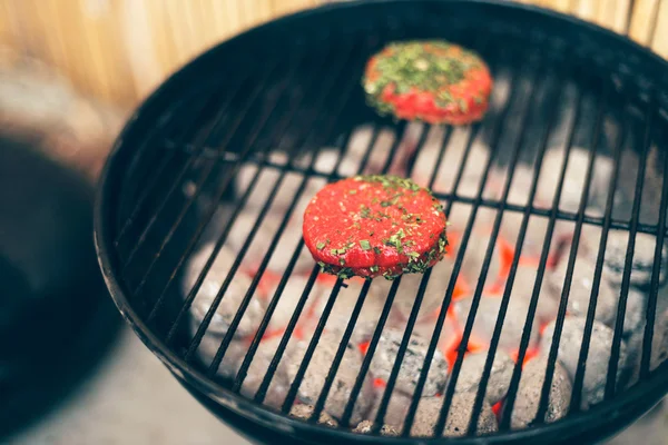 Medallions grilling on a fire — Stock Photo, Image
