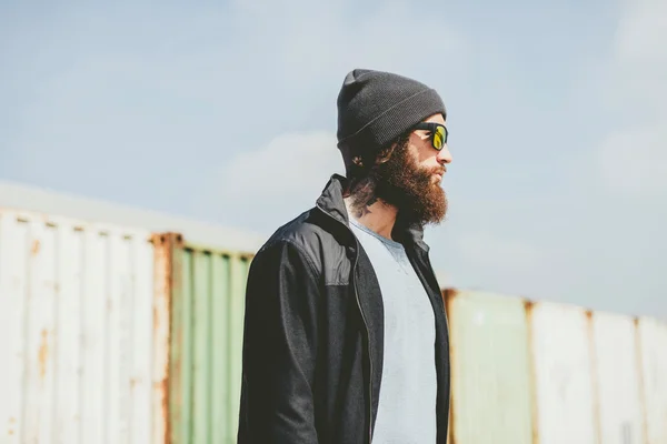 Hombre en traje casual —  Fotos de Stock