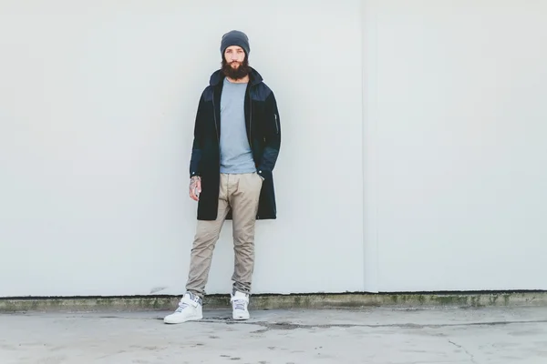 Muž na sobě zimní móda — Stock fotografie