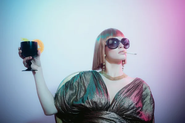 Woman in Sunglasses Smoking — Stock Photo, Image