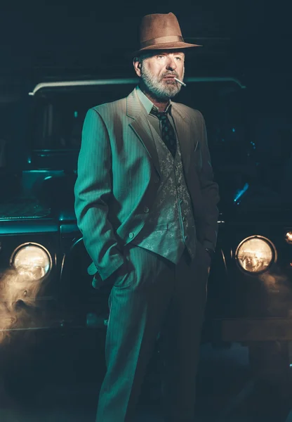 Senior Businessman Standing In Front his Vehicle — Φωτογραφία Αρχείου