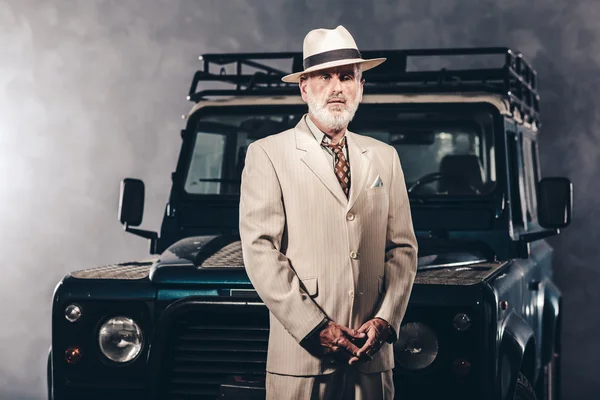 Senior Gentleman Against his 4x4 Vehicle — Stock Photo, Image