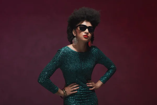 Young Woman with Afro Hairstyle, — Stock Photo, Image