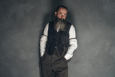 Vintage sakallı adam 1900 tarzı moda