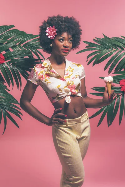 Tropische Afro Amerikaanse Pin-up — Stockfoto