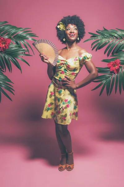 Tropické módní Afro americký Pin-up — Stock fotografie
