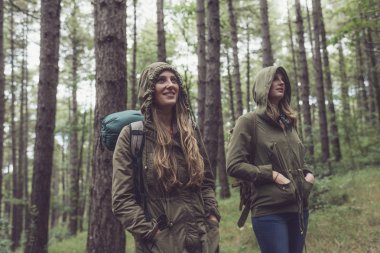 İkiz kardeşi trekking