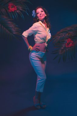 Tropikal moda Pin-up akşam ışık
