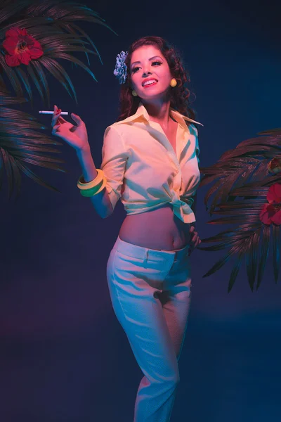 Cigarette Smoking Tropical Fashion Pin-up — Stock Photo, Image