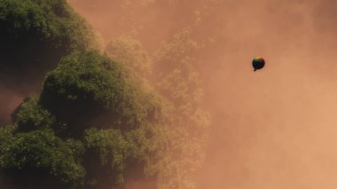 Sıcak hava balonu yüksek açılı görünüş