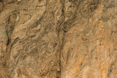 Yıpranmış mineral kaya taşındaki doğal desen. Ayrıntılı çekim.