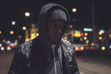 Kentsel moda afro adam yün şapkalı