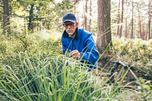 Uomo attivo in pensione — Foto Stock