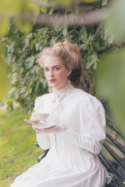 Posh victorian woman — Stock fotografie