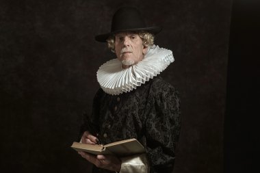 Altın çağından tarihi Vali