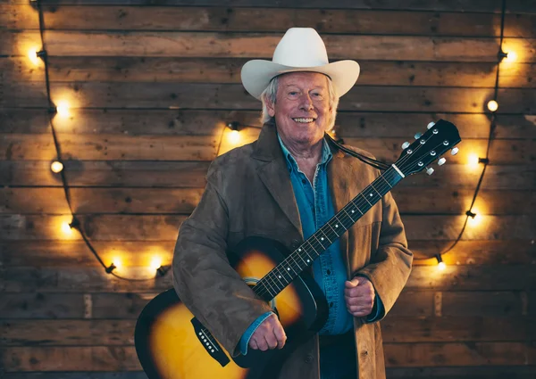 Smiling country and western musician — Stock Photo, Image