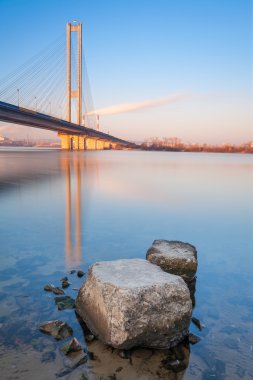 Kiev şafak Güney Köprüsü