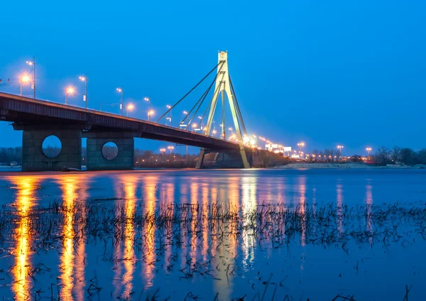 Moskauer Brücke in Kiew. Ukraine — Stockfoto