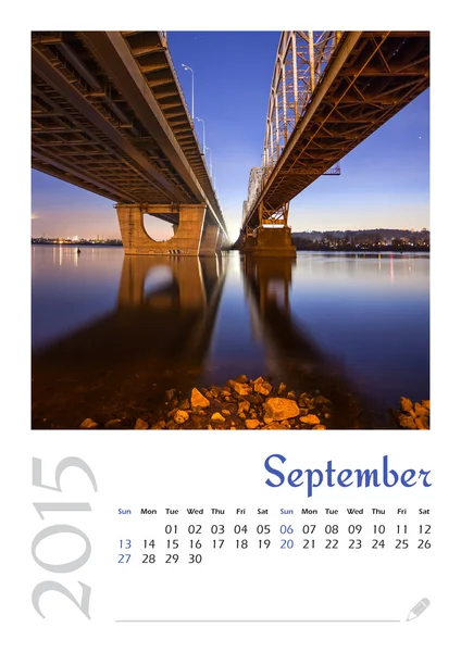 Calendário fotográfico com paisagem urbana minimalista e ponte 2015. Setembro — Fotografia de Stock